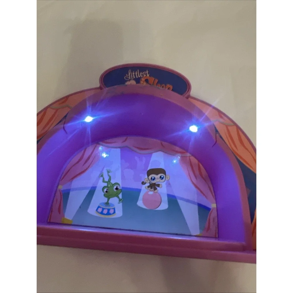 2007 Hasbro‎ Littlest Pet Shop Pink Stage Circus w/ Working Lights
